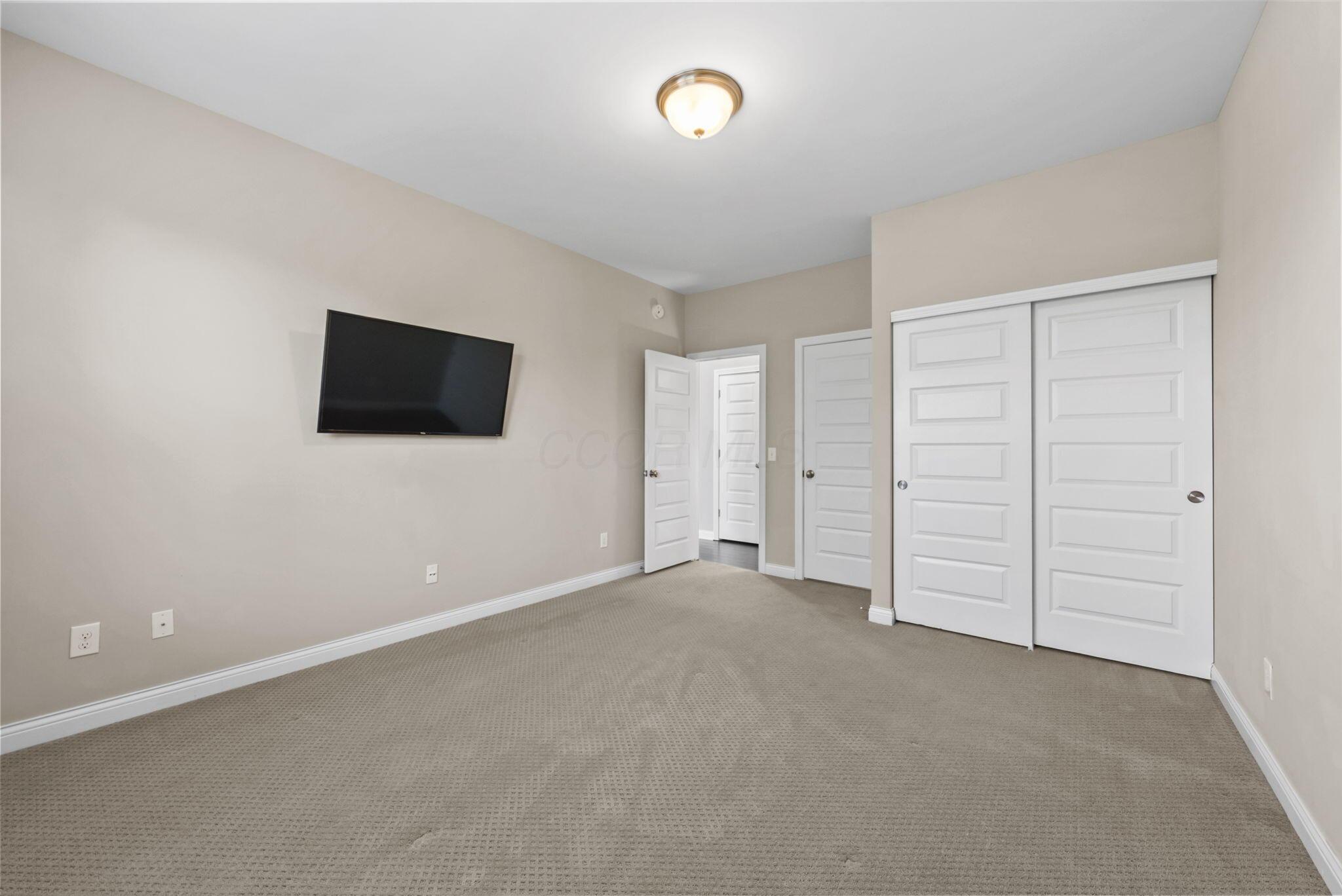 5785 Glendavon Place