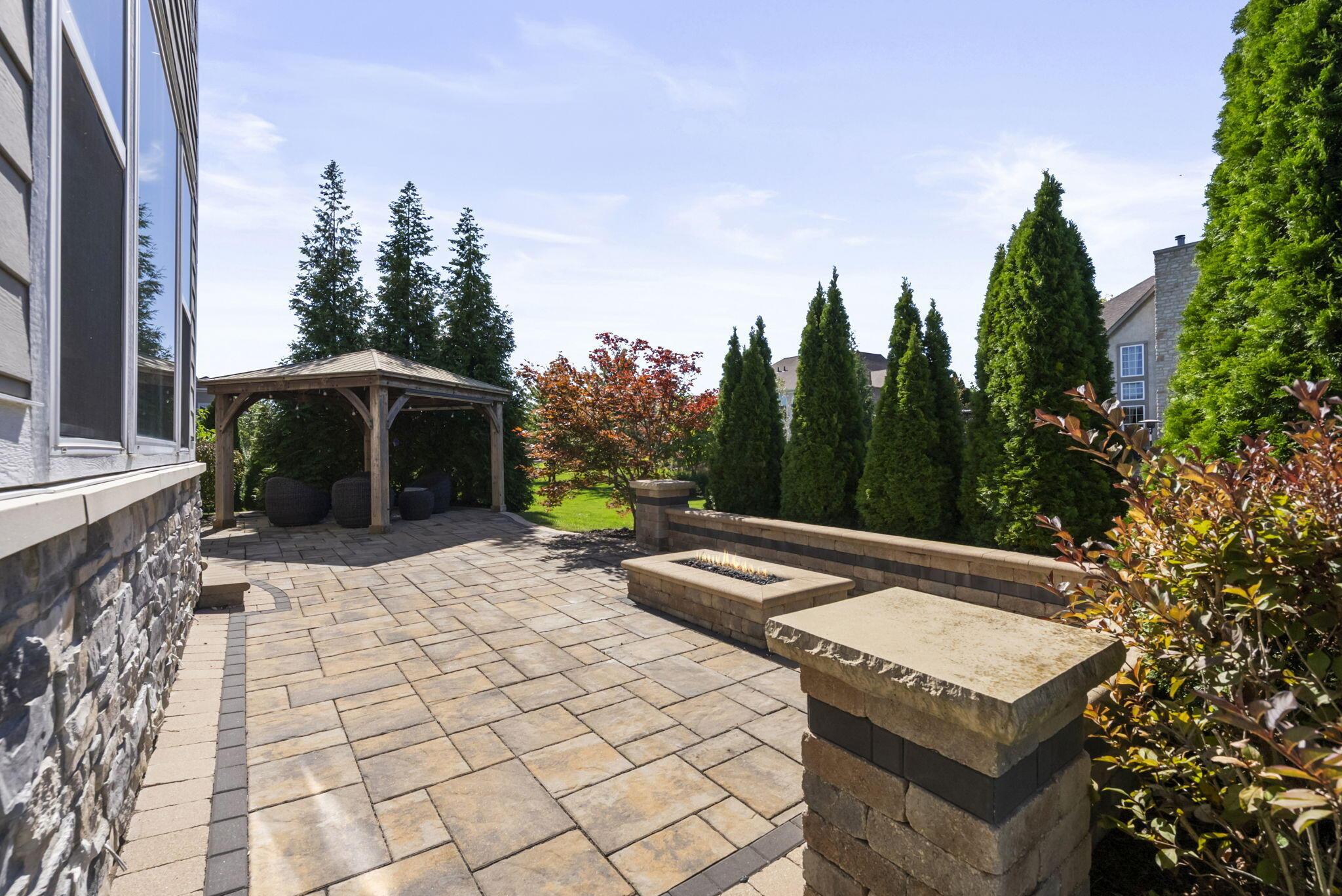 5785 Glendavon Place