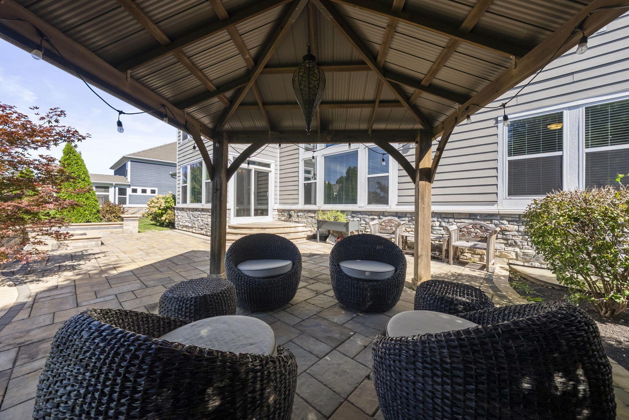 5785 Glendavon Place