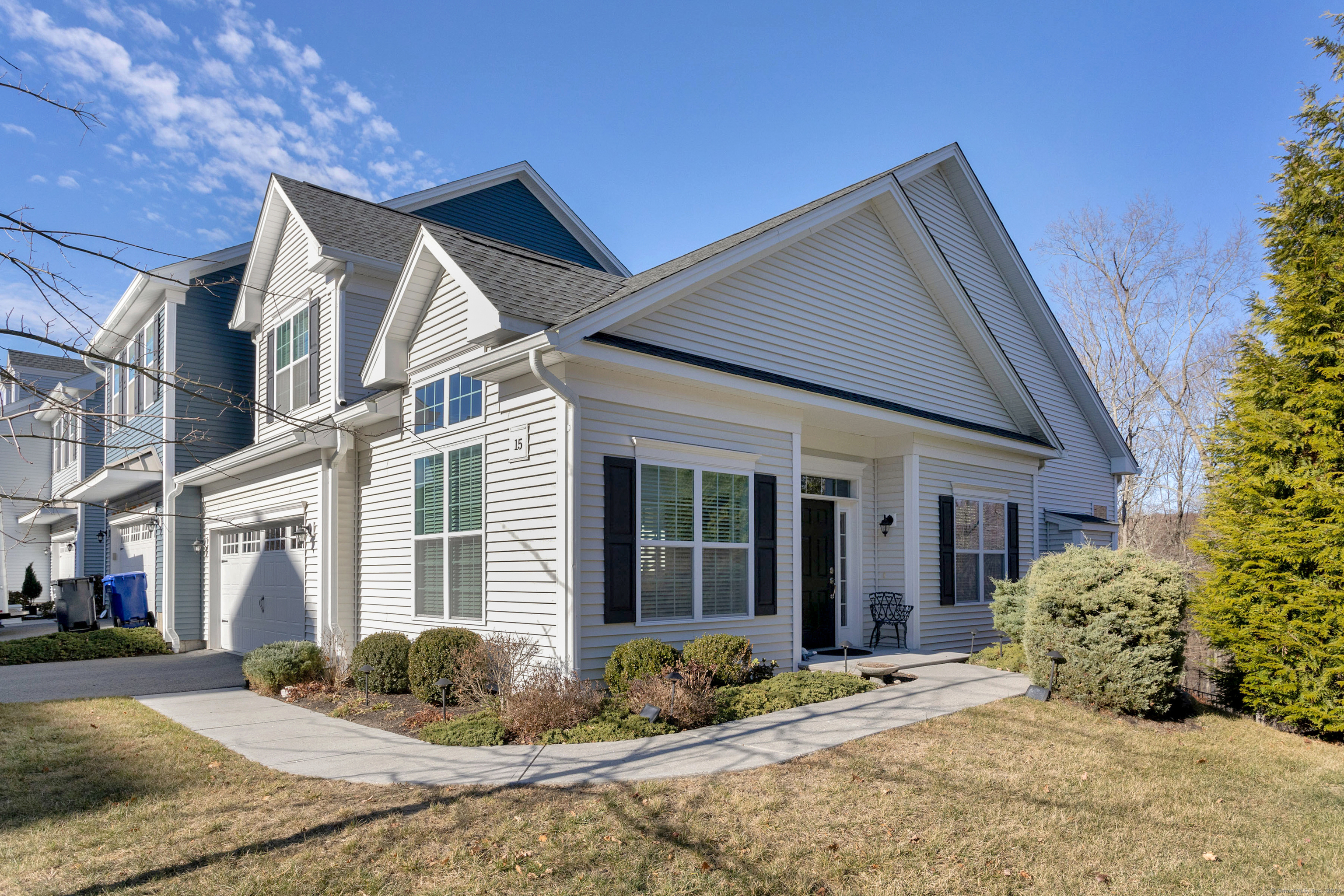 15 Wilderswood Way 15
