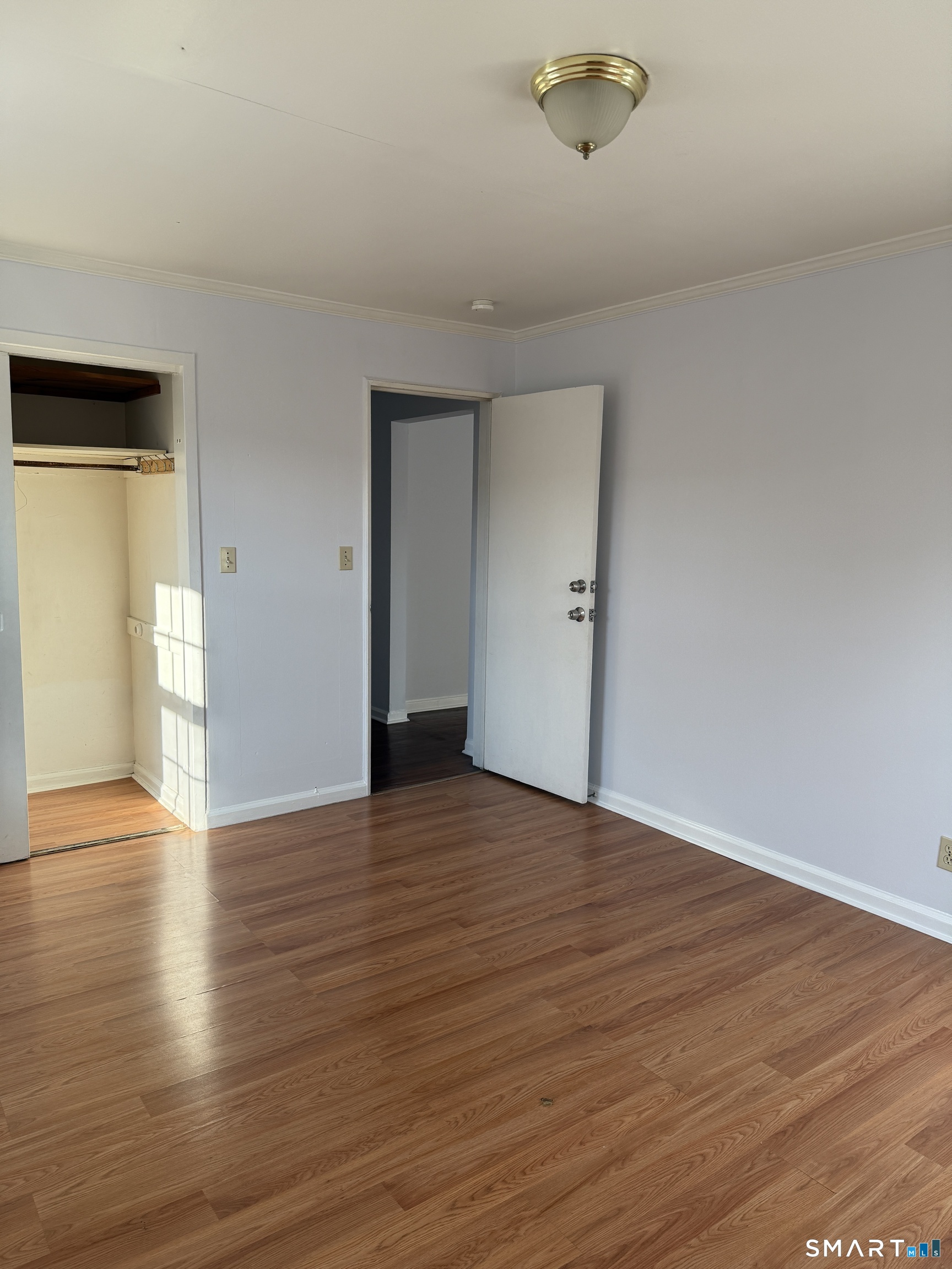 1084 East Main Street APT 3