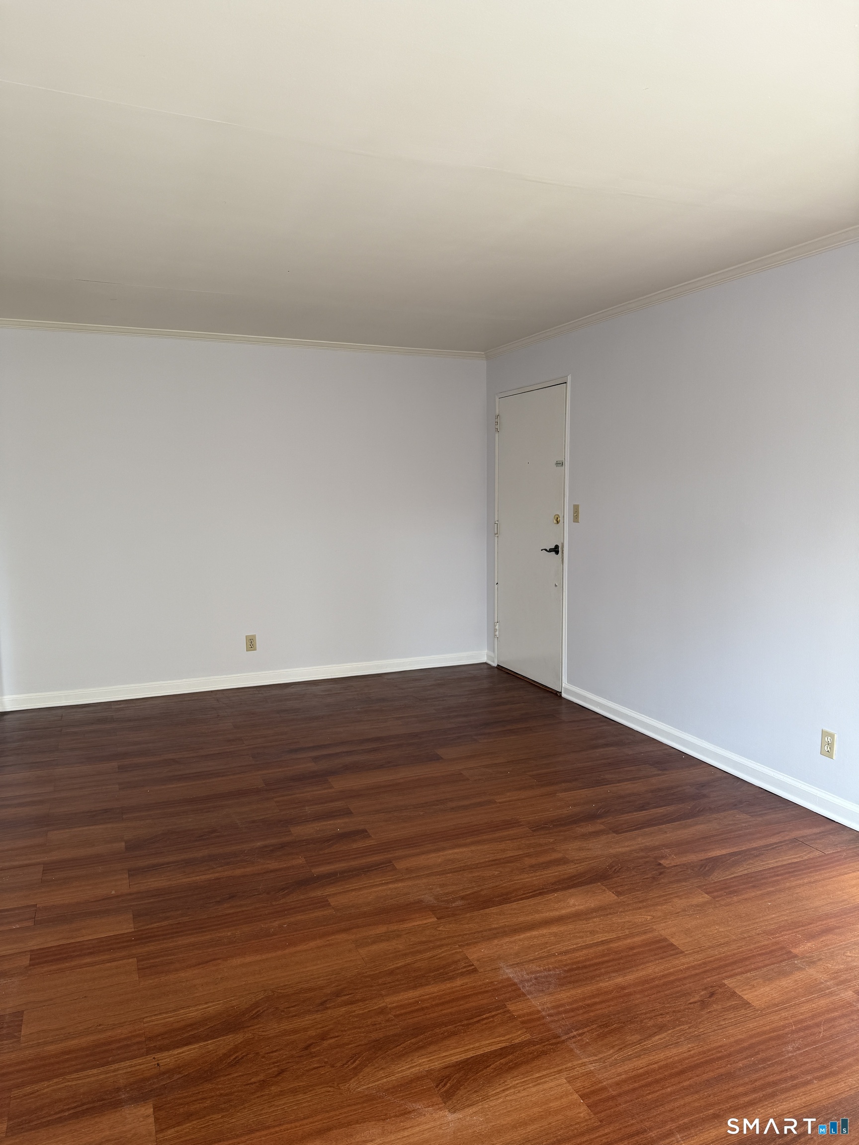 1084 East Main Street APT 3