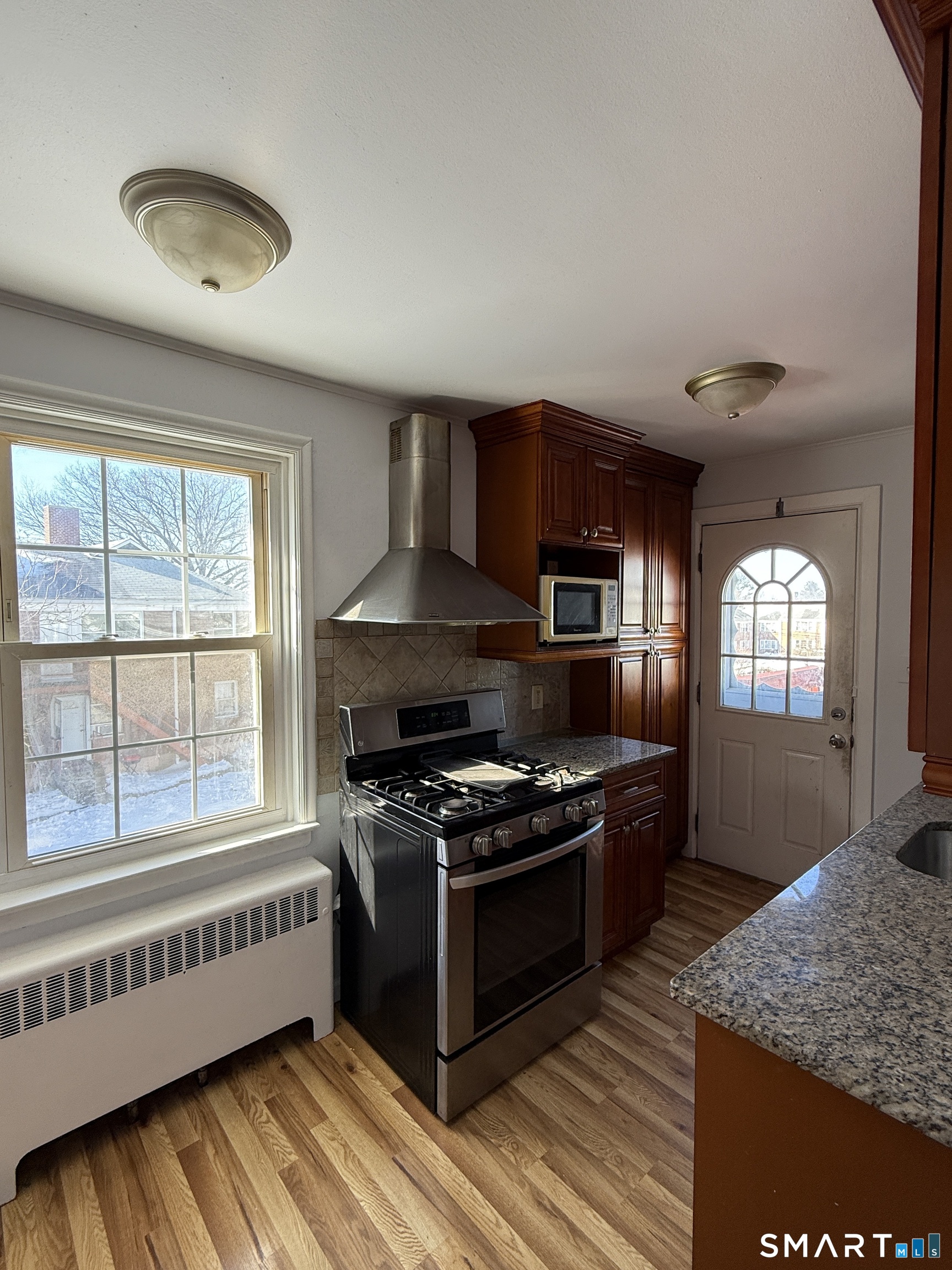 1084 East Main Street APT 3