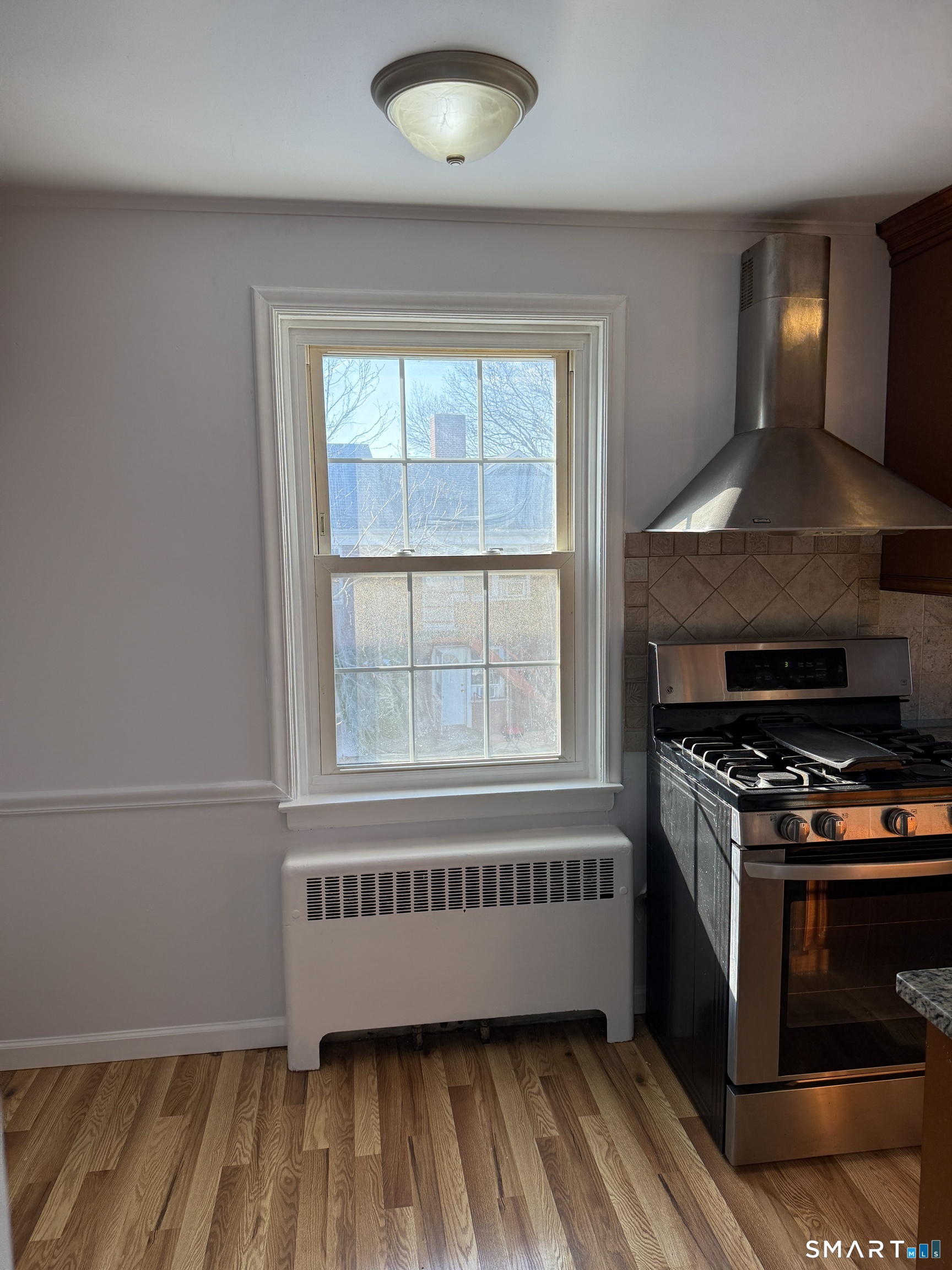 1084 East Main Street APT 3