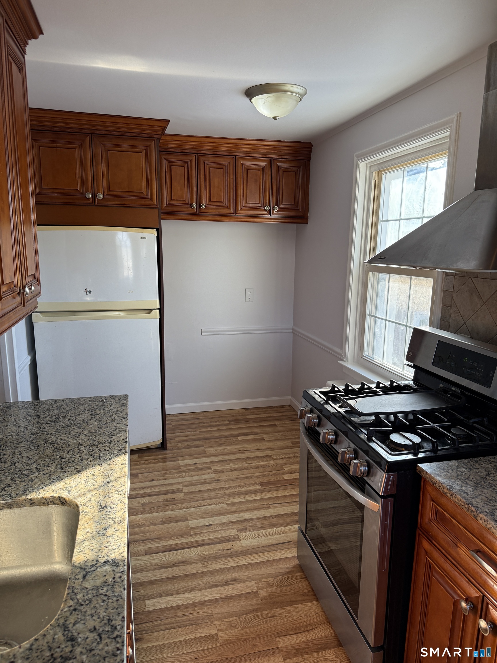 1084 East Main Street APT 3