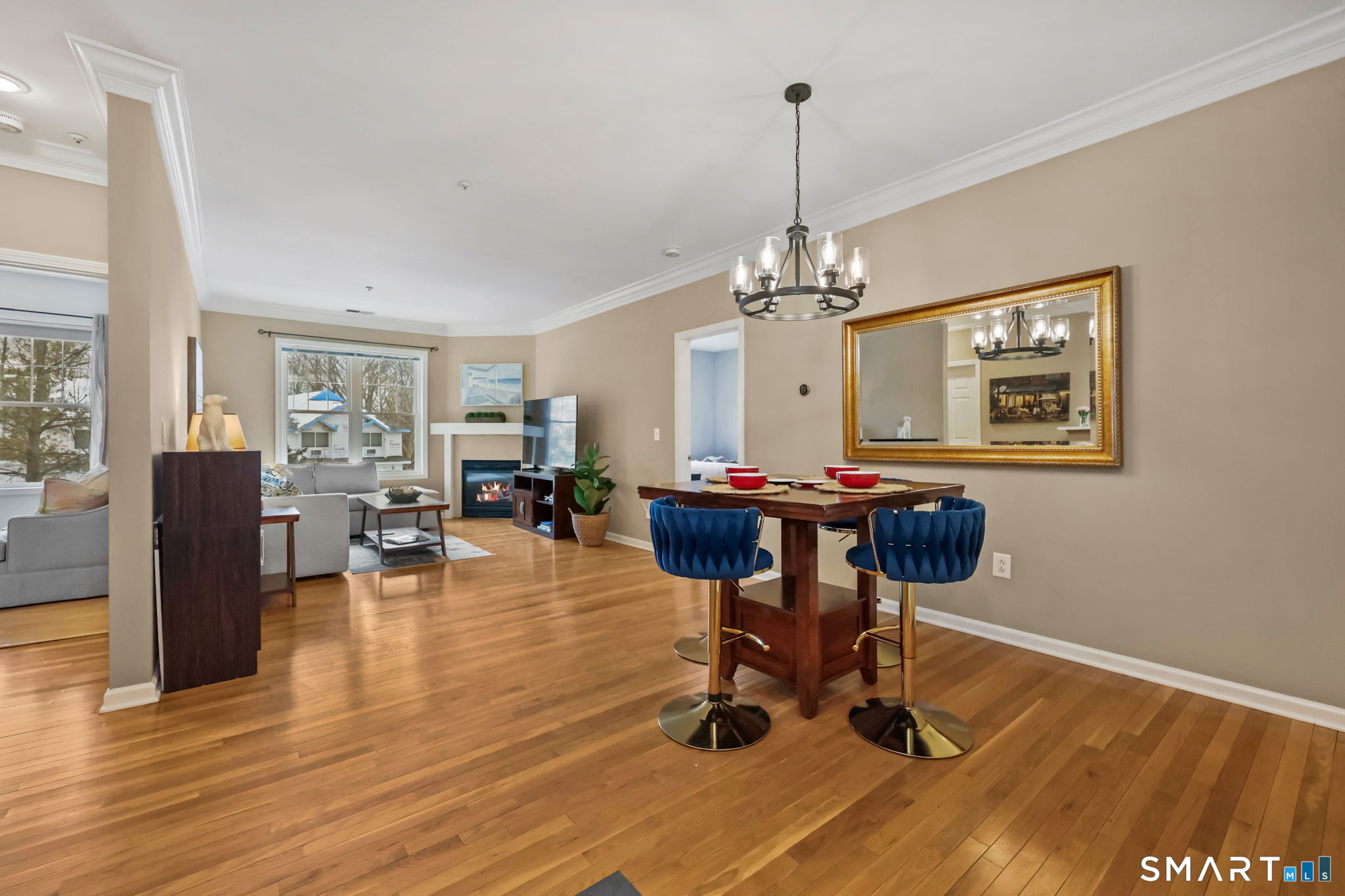 105 Richards Avenue 1407