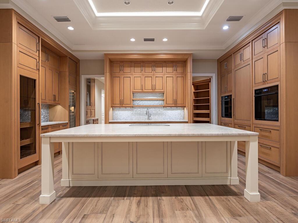 2835 SILVERLEAF LN