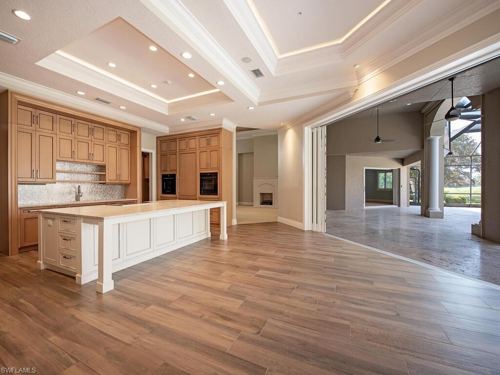 2835 SILVERLEAF LN