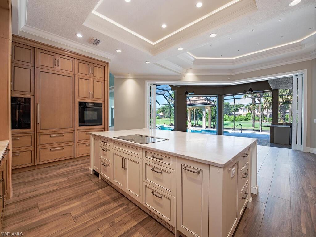 2835 SILVERLEAF LN
