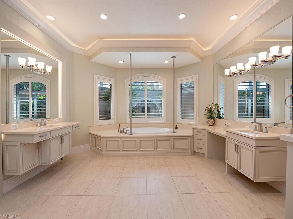 2835 SILVERLEAF LN