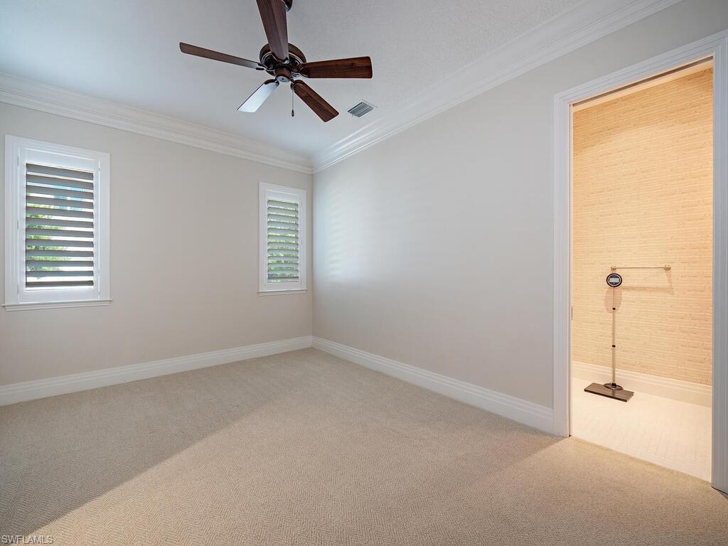 2835 SILVERLEAF LN