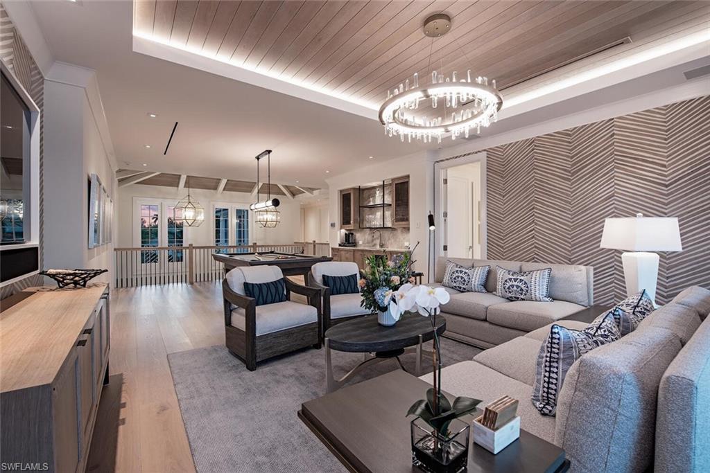 4115 Cutlass LN