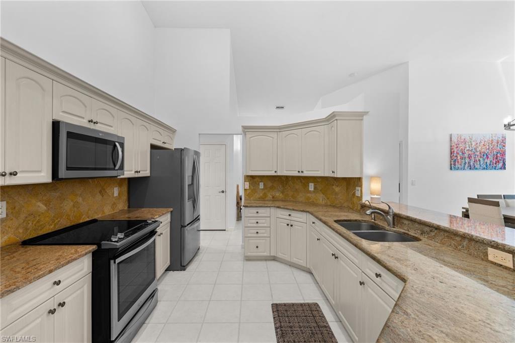 7735 Citrus Hill LN