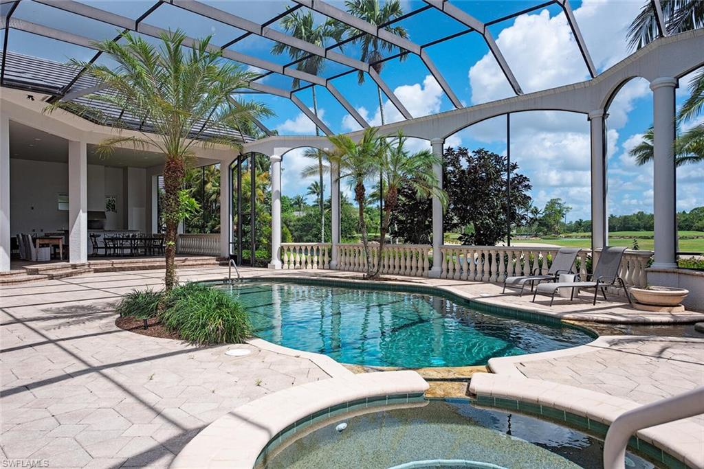 1633 CHINABERRY WAY