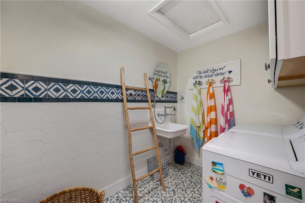 397 Edgemere WAY N # 11