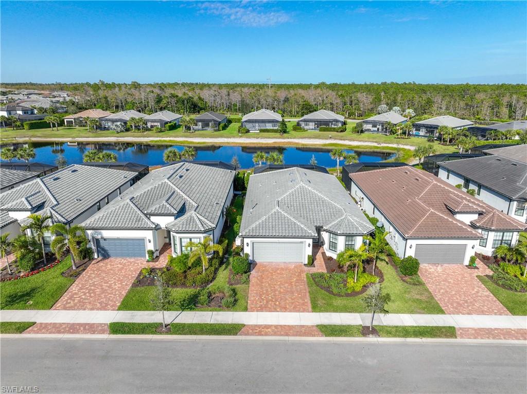 6699 Pennyroyal DR, NAPLES