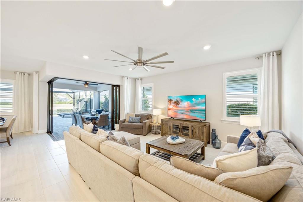 6699 Pennyroyal DR, NAPLES
