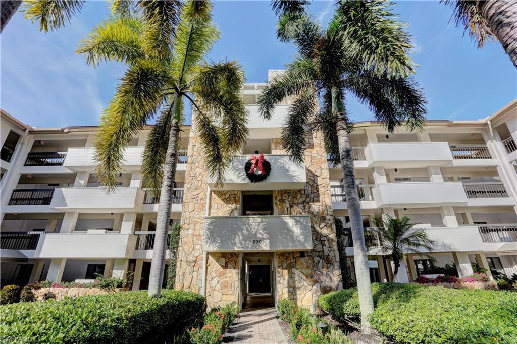 200 Wyndemere WAY # B302