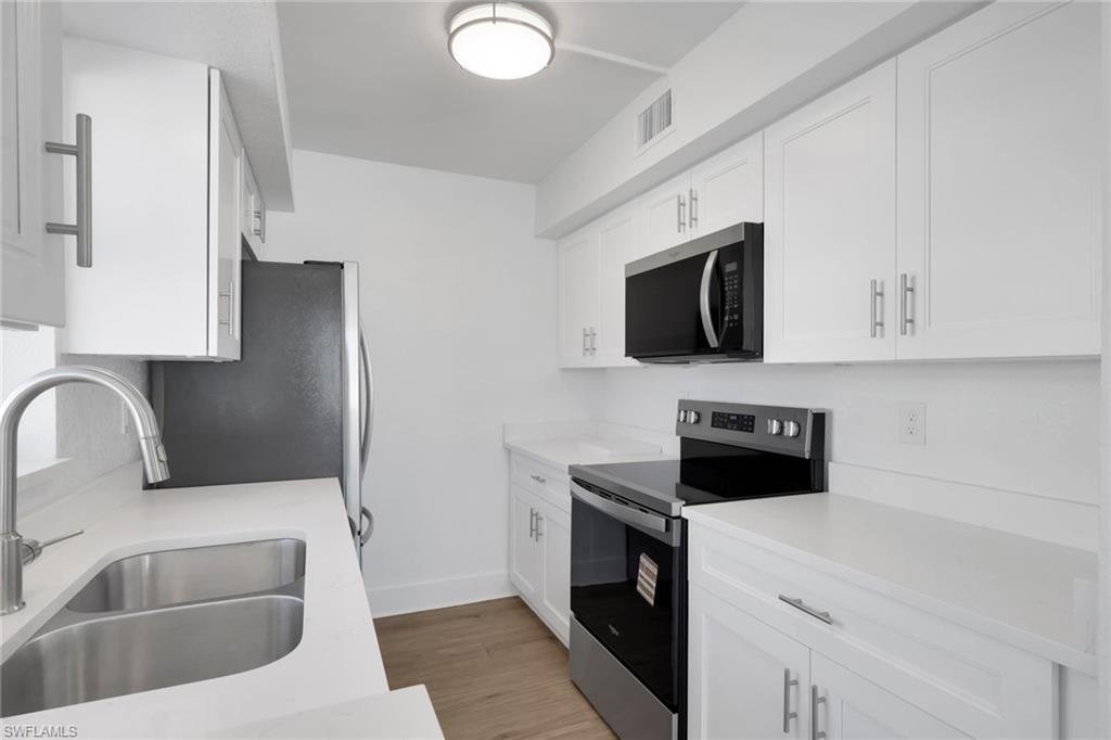 6500 Estero BLVD # D123