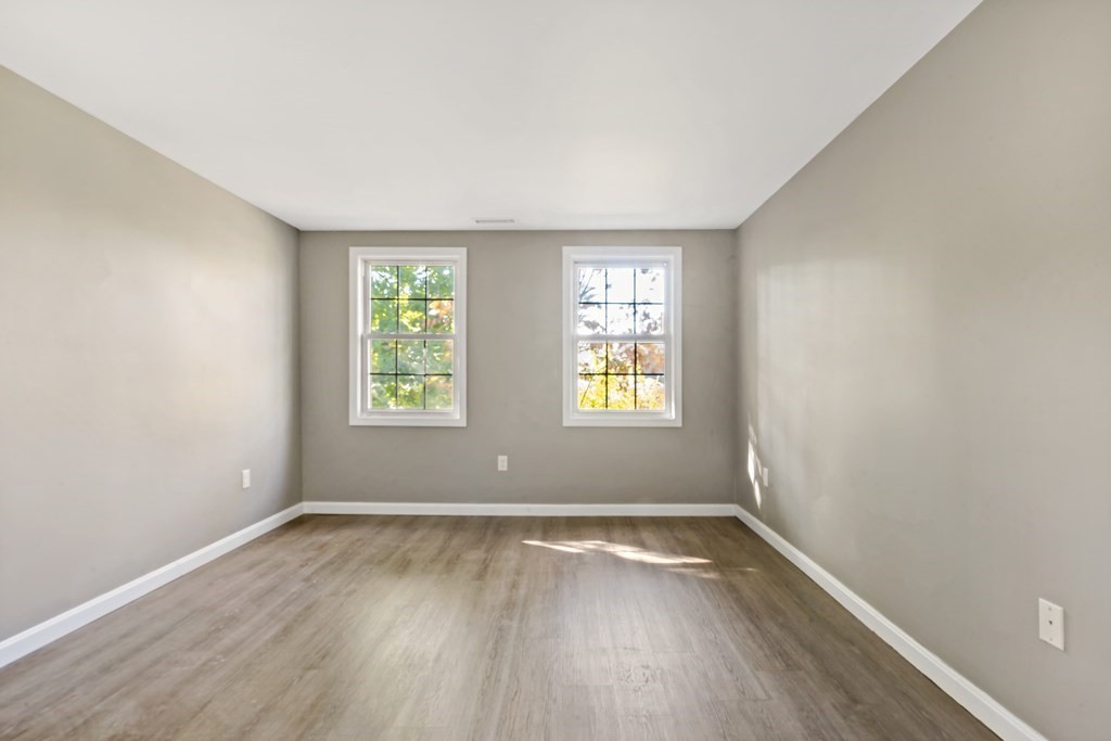 140 N Main St # 7B