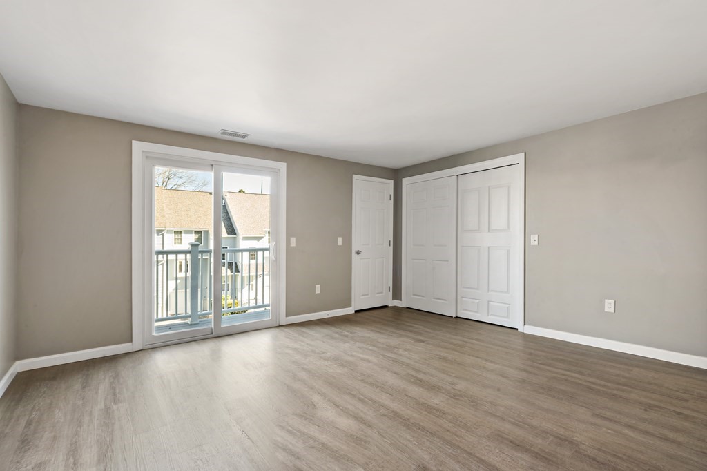 140 N Main St # 7B