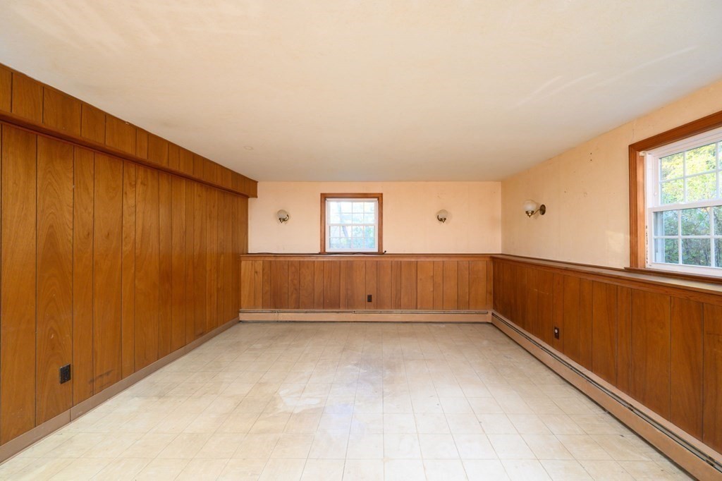 1 Pinegrove Rd