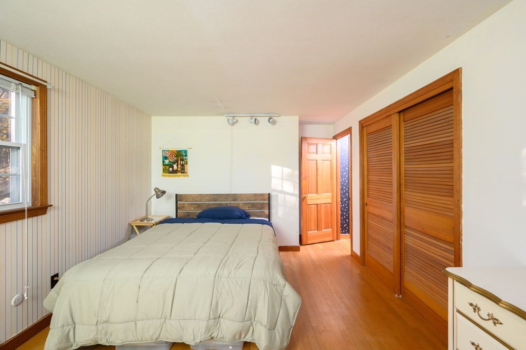 1 Pinegrove Rd