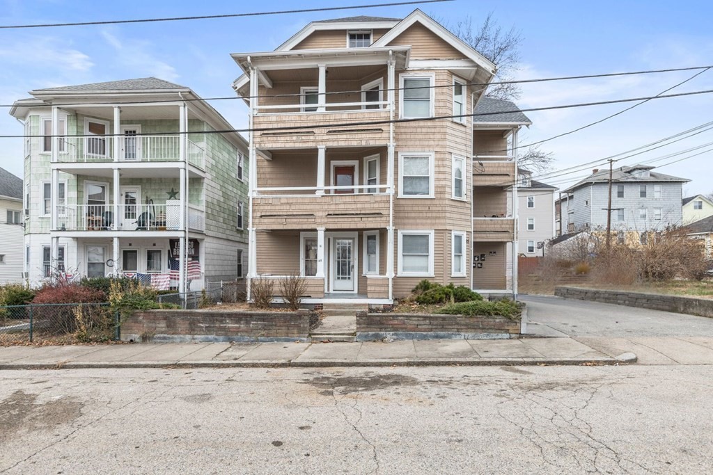 45 Read Ave