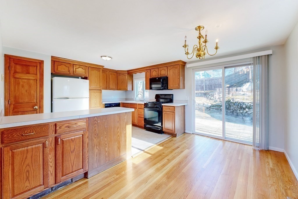 3 Hilltop Ave