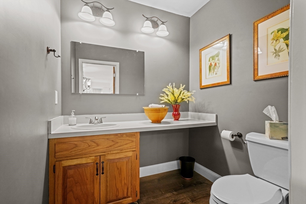 9 Manor House Ln # 27A