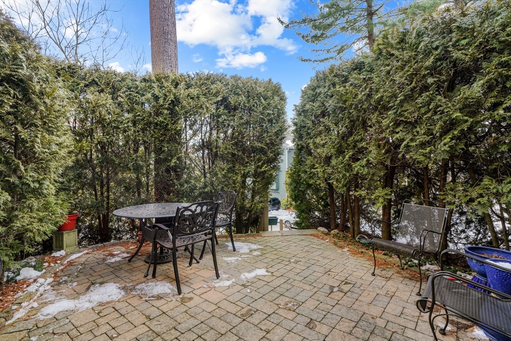 9 Manor House Ln # 27A
