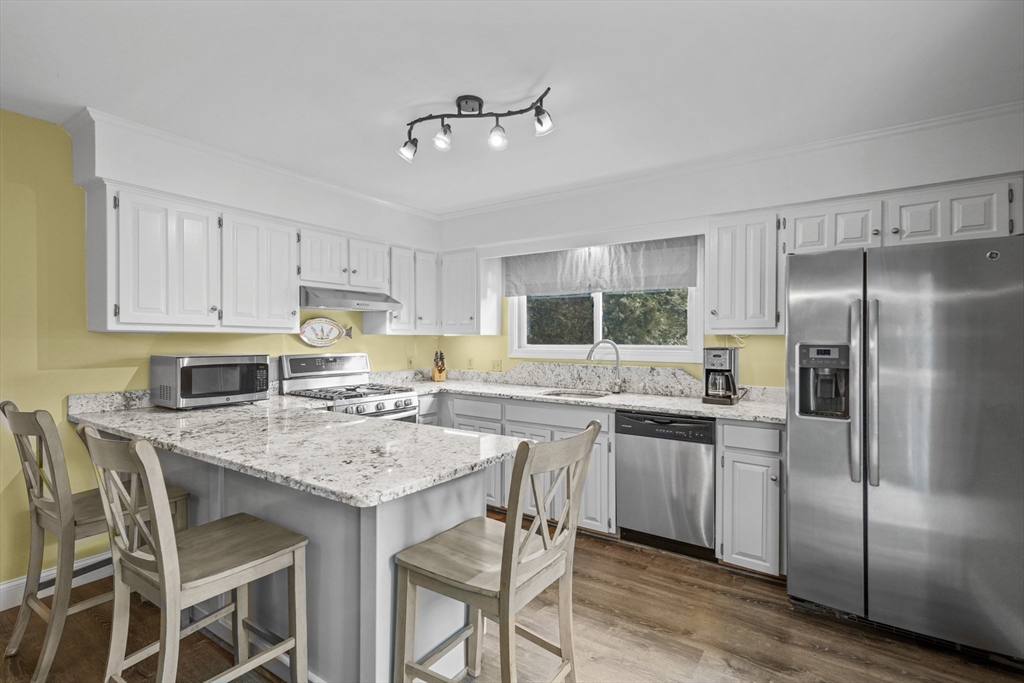 9 Manor House Ln # 27A