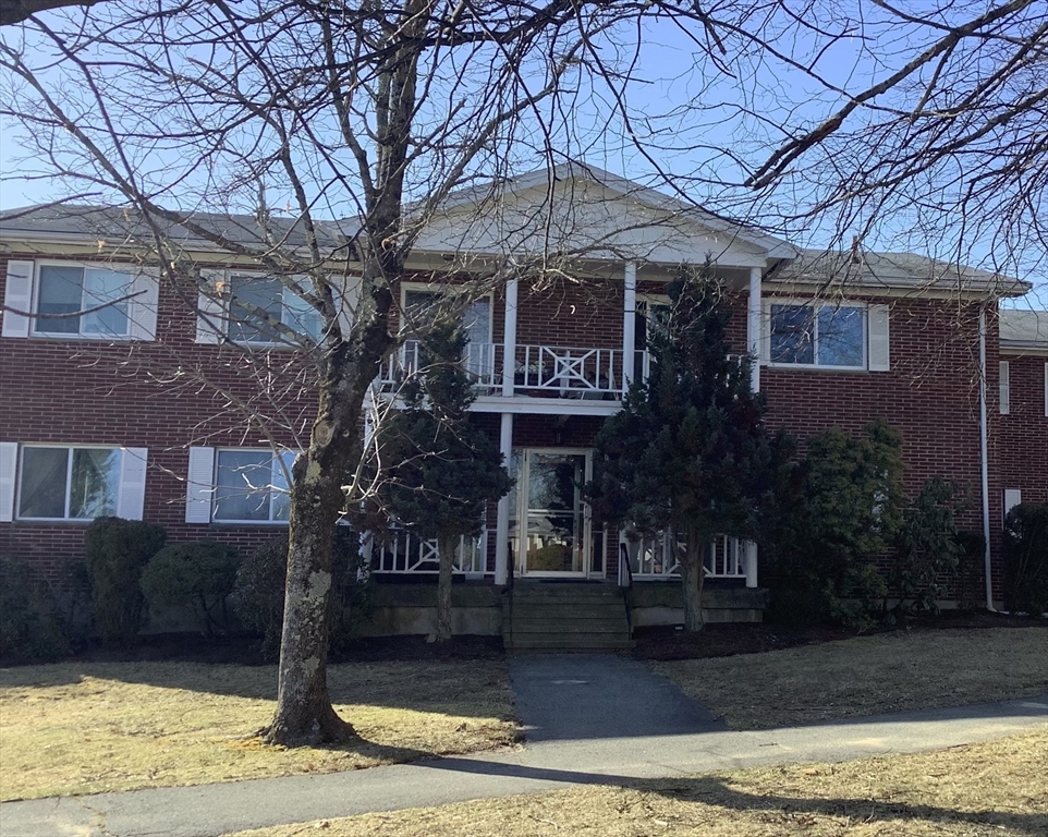 18 Bayberry Drive # 4