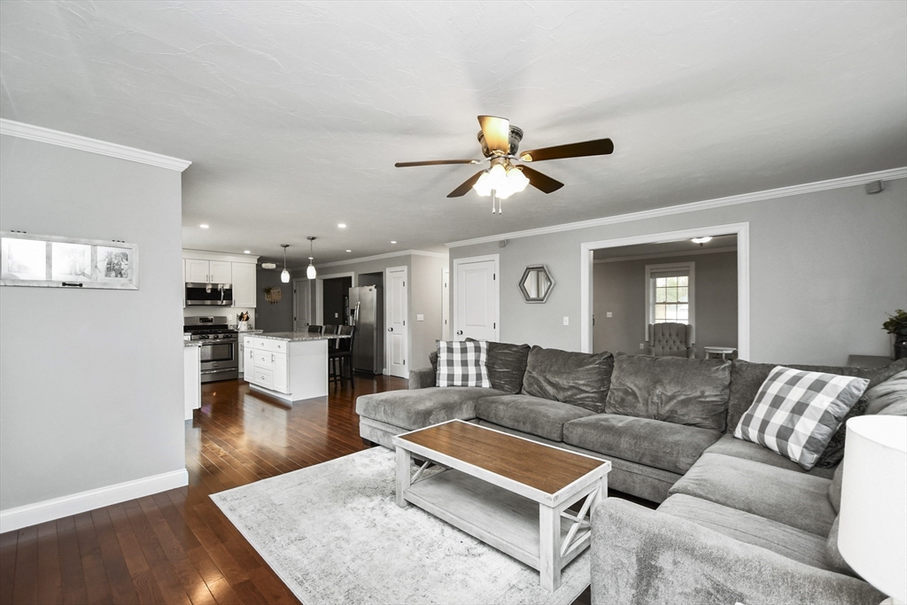 40 Excalibur Way