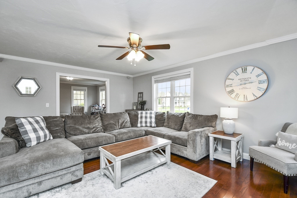 40 Excalibur Way