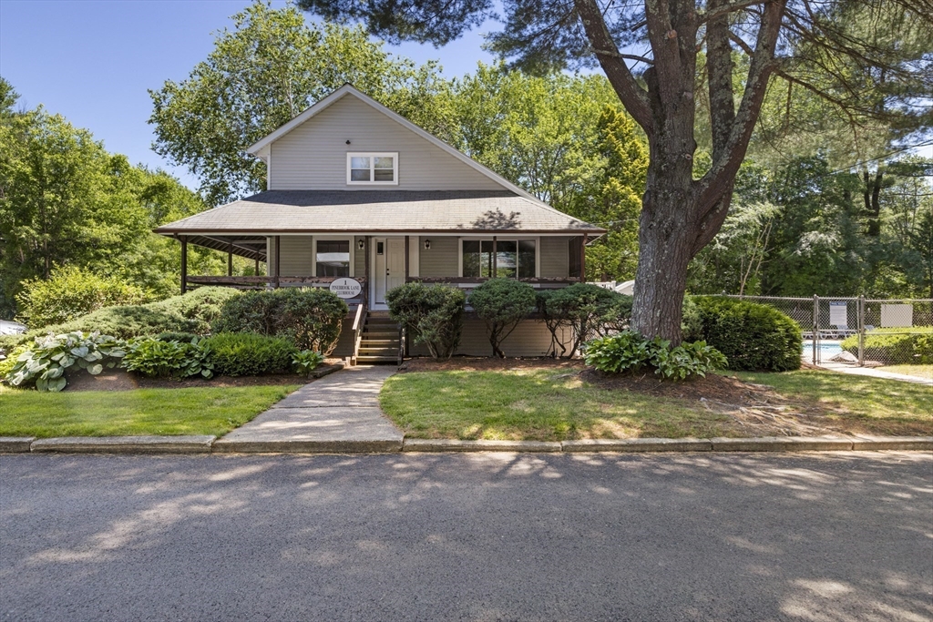 46 Pinebrook Ln # 3