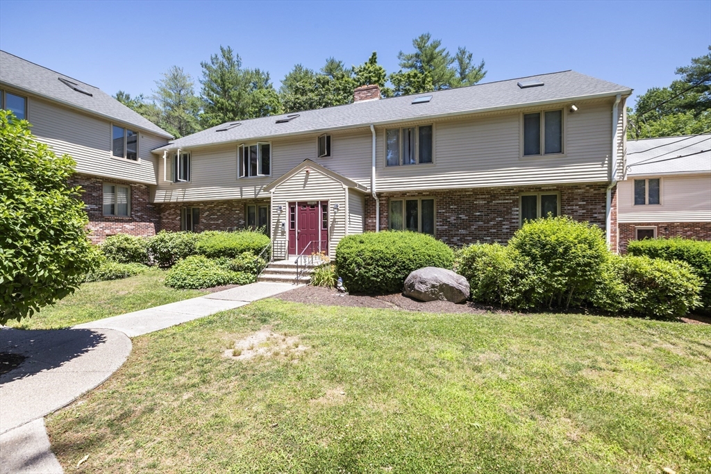 46 Pinebrook Ln # 3