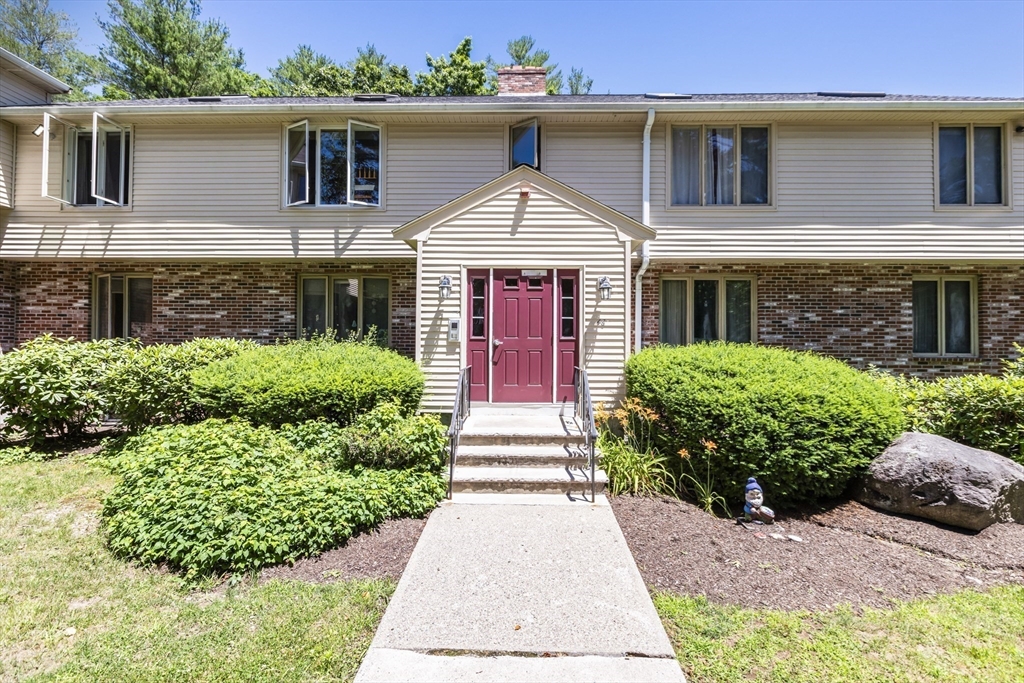 46 Pinebrook Ln # 3