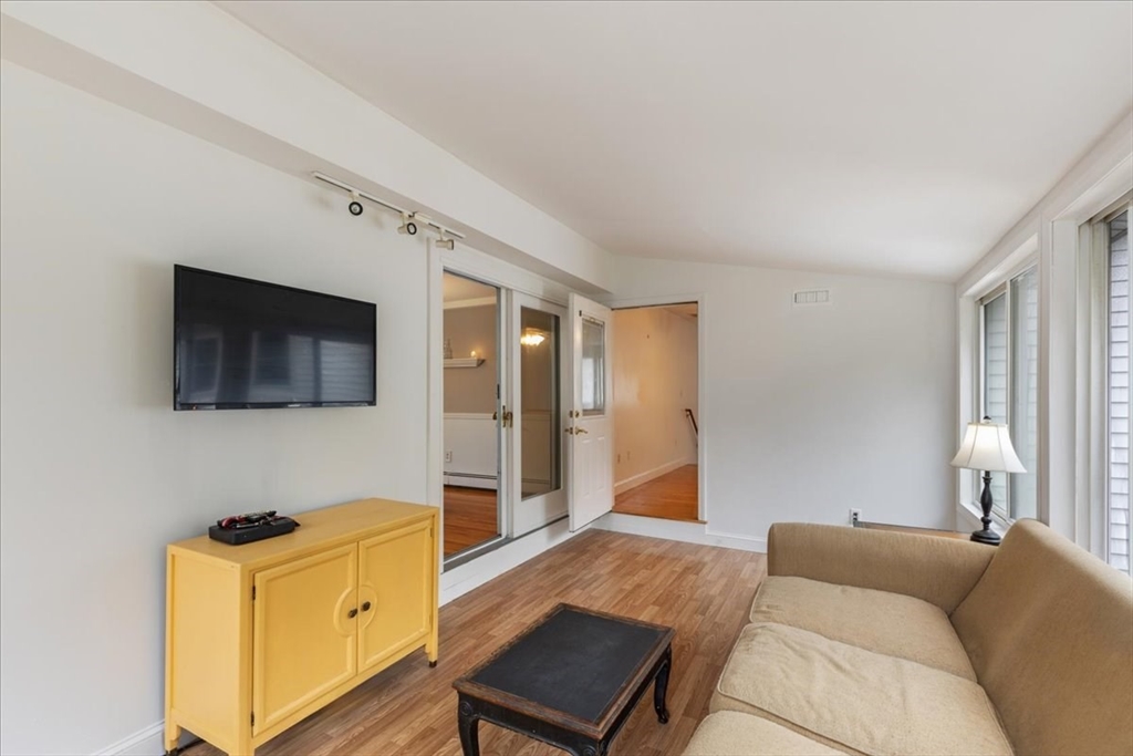 9 Georgia Dr