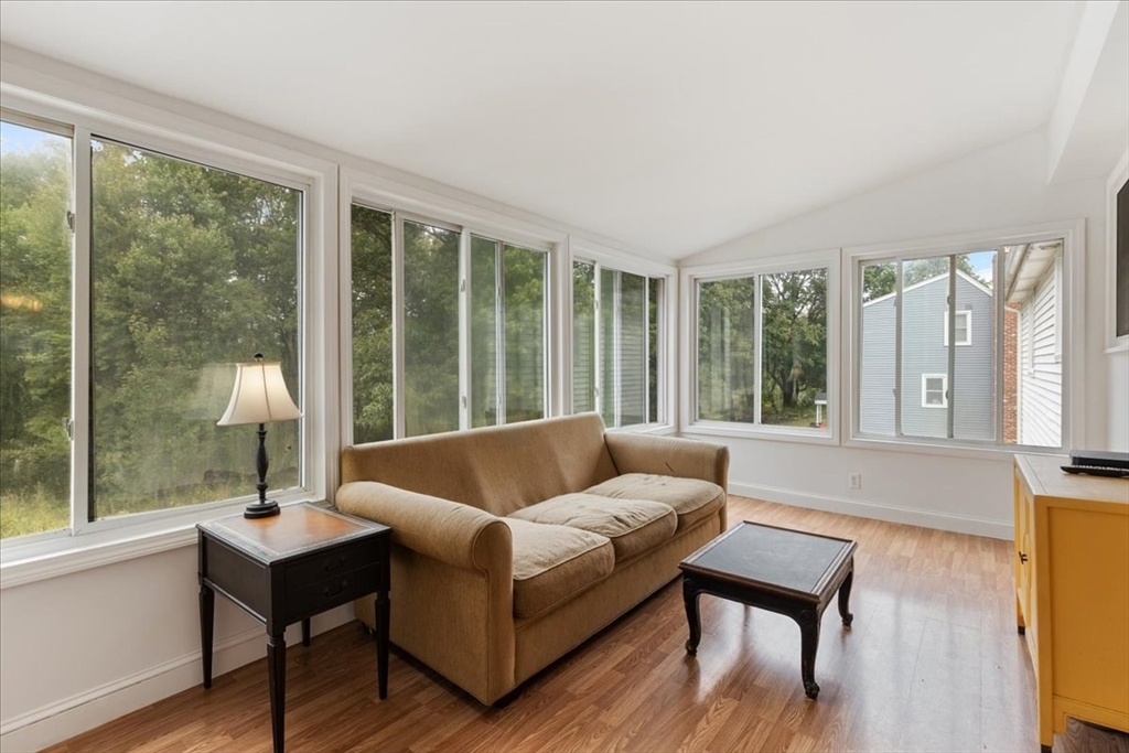 9 Georgia Dr
