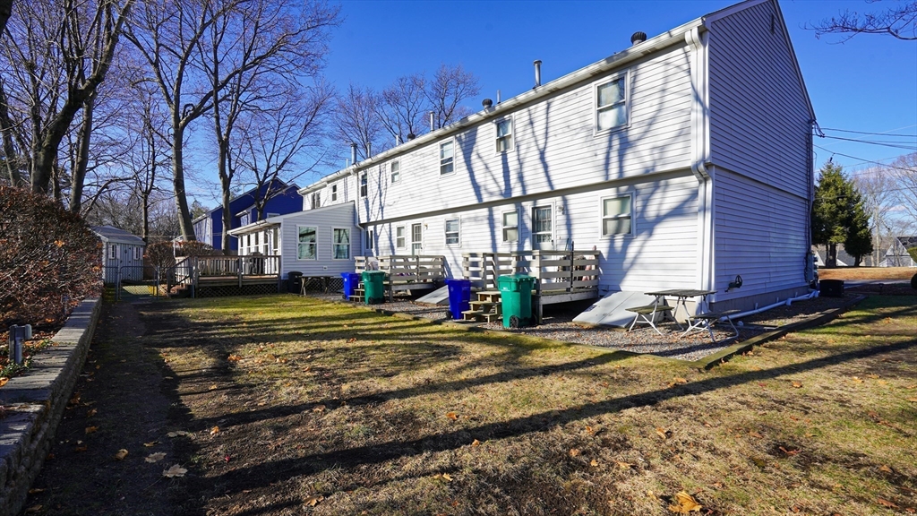 40 Lawn St