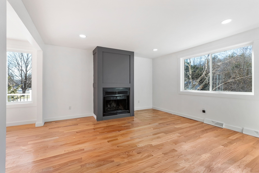 11 Adams St
