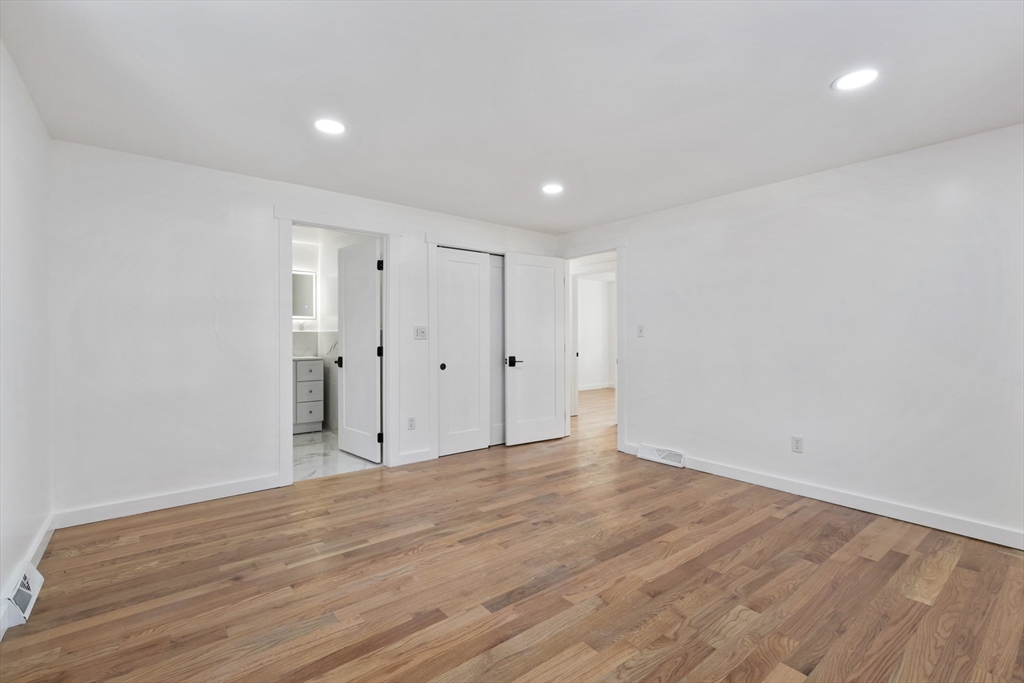 11 Adams St