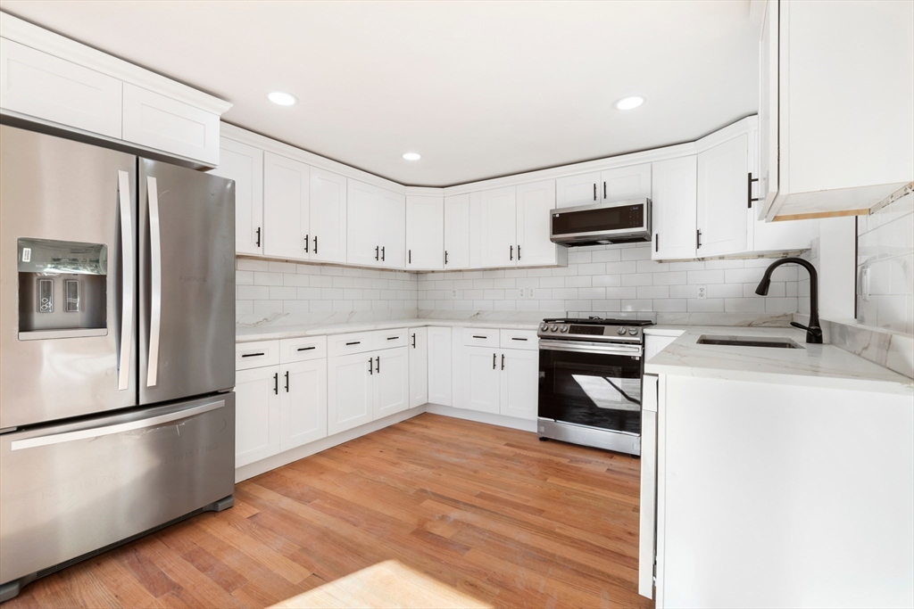 11 Adams St