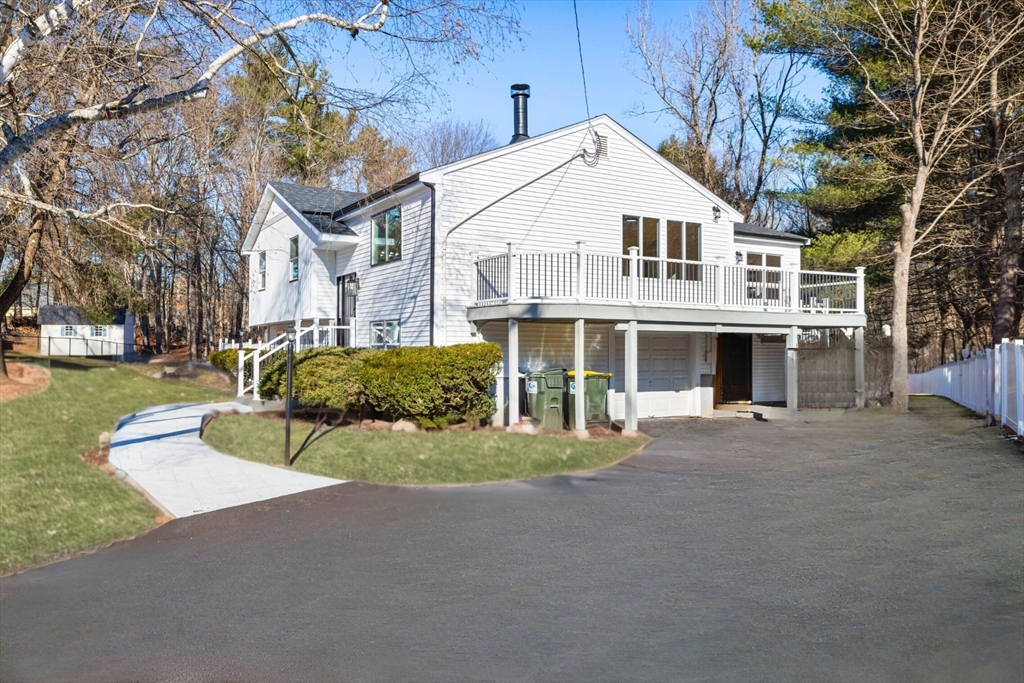 11 Adams St