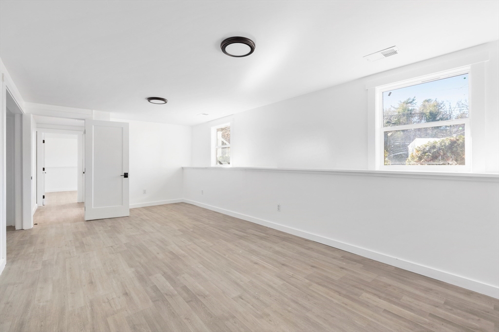 11 Adams St