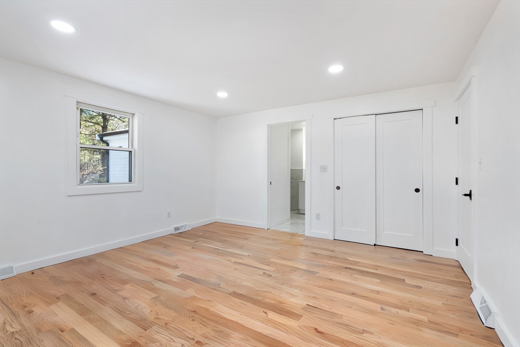 11 Adams St