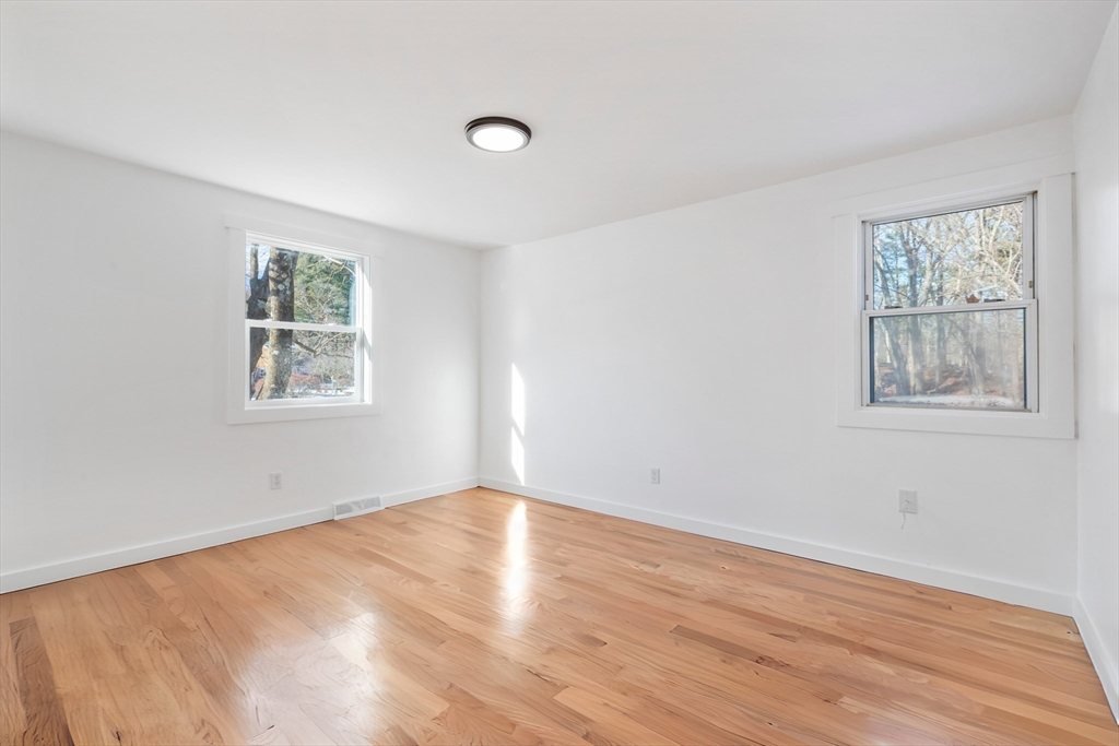 11 Adams St