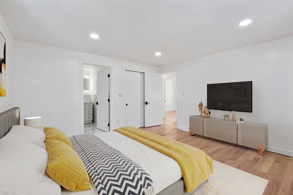 11 Adams St