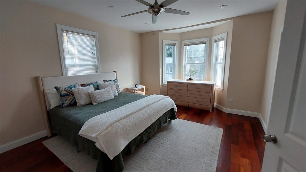 28 Woodbine St
